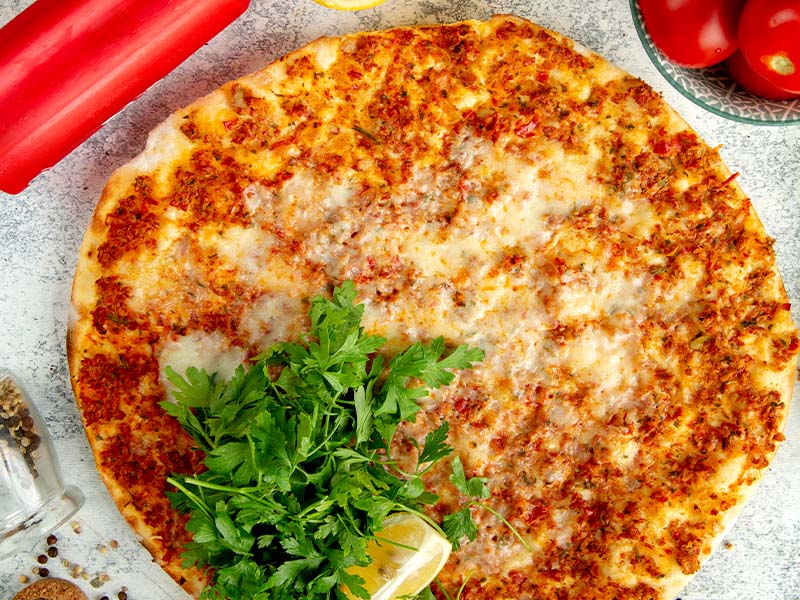 Kaşarlı Lahmacun