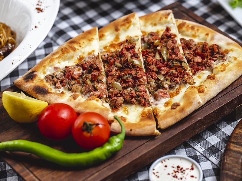 Kıymalı Pide